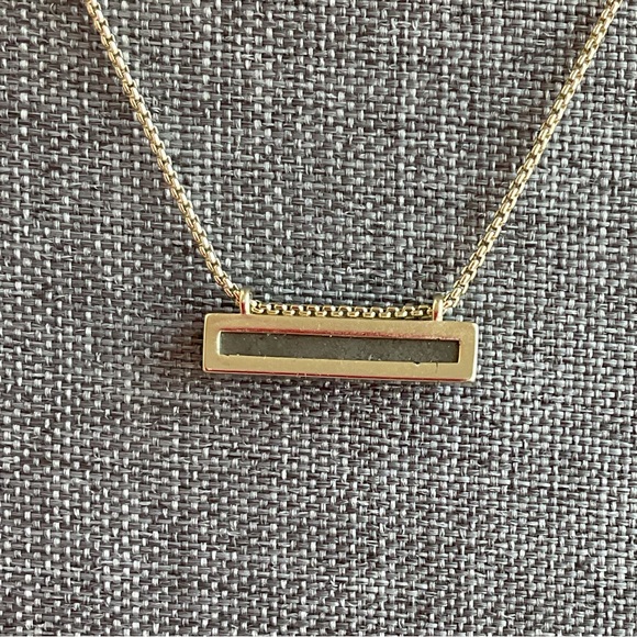 Kendra Scott Leanor Necklace - Picture 4 of 6